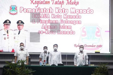 Tatap Muka Dengan TOGA, Walikota Andrei Angouw Salurkan Insentif