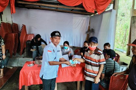 Pemerintah Desa Wanga Salurkan BLT-DD ke 141 KPM