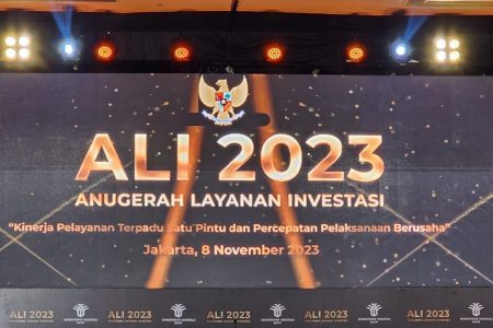 Manado Sabet Gelar Terbaik III dalam Anugerah Layanan Investasi 2023